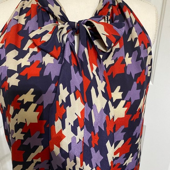 NWOT Banana Republic M Light Weight Top with Tie at Neckline - Picture 2 of 9